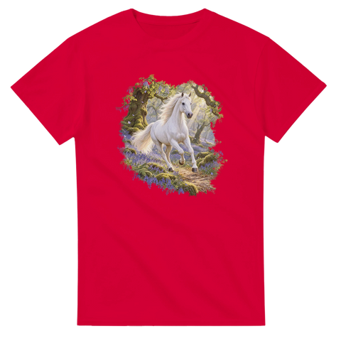 Weißes Pferd im Glockenblumenwald – T-Shirt