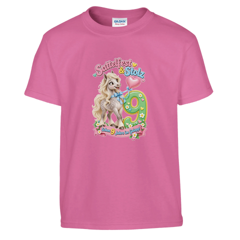 Sattelfest und Stolz (9 Jahre) – Kinder-T-Shirt