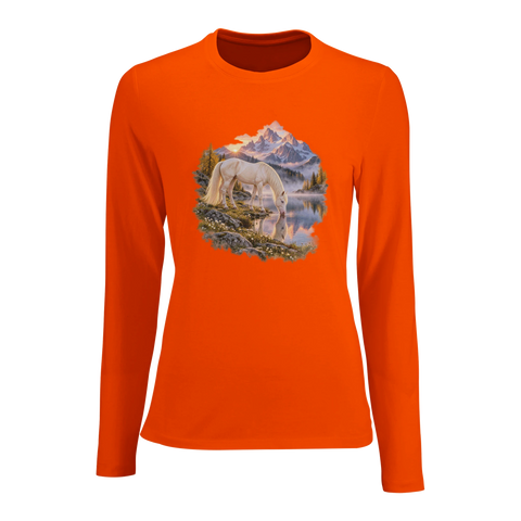 Cremello am Alpensee im Morgengrauen – Damen-Langarmshirt