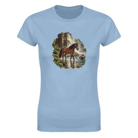 Braunes Pferd im Mammutbaumwald – Damen-T-Shirt