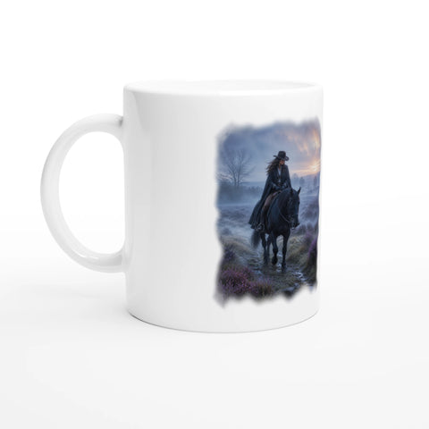 Reiterin im nebligen Moor – Tasse