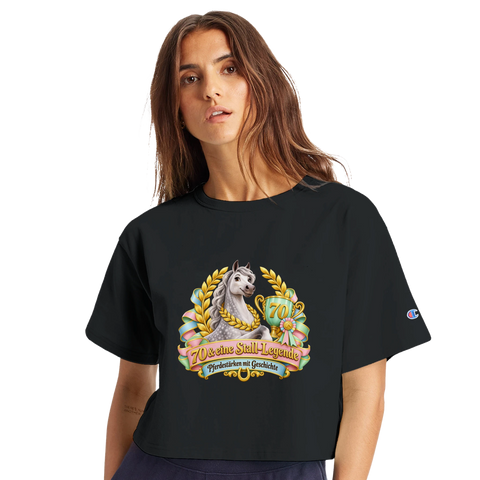 70 und eine Stall-Legende – Crop-Top