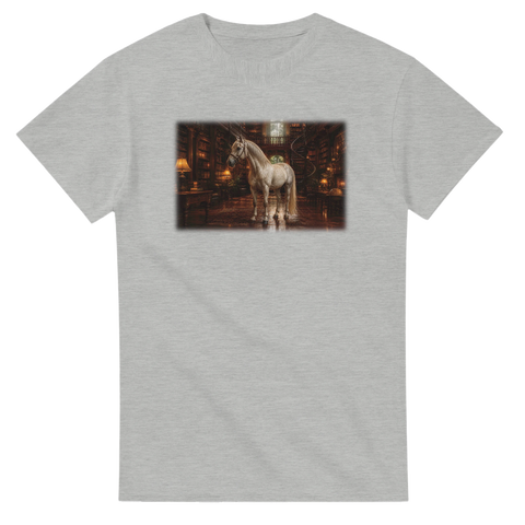 Pferd in der Bibliothek – T-Shirt