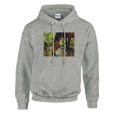Trinken am Waldbach – Hoodie